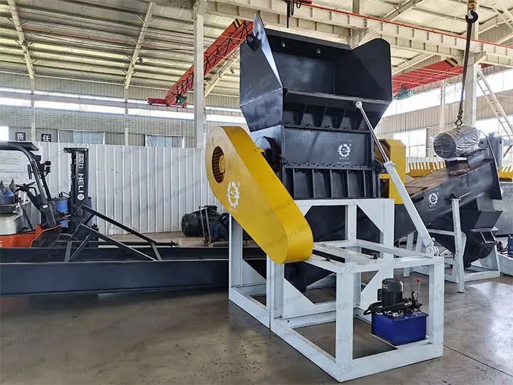 plastic crushing machine