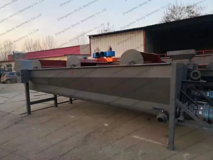 tanque flutuante de plástico