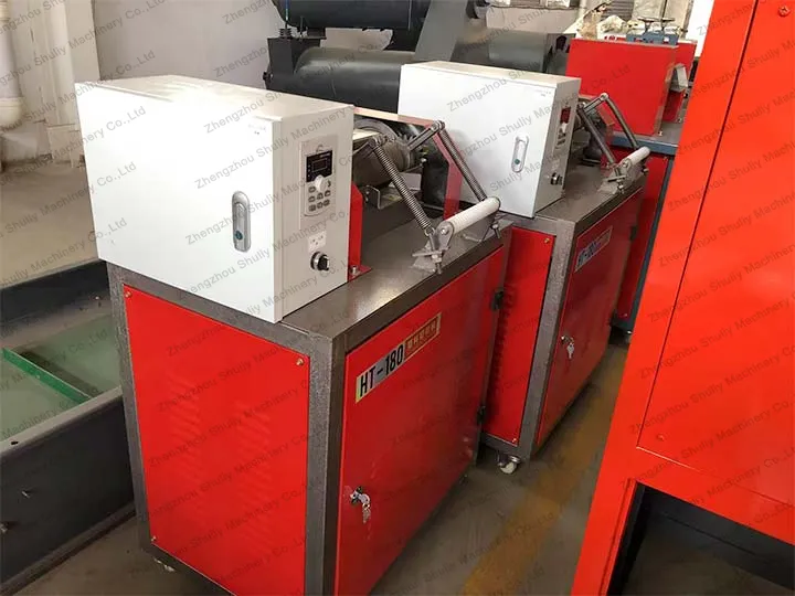 plastic cutting machine