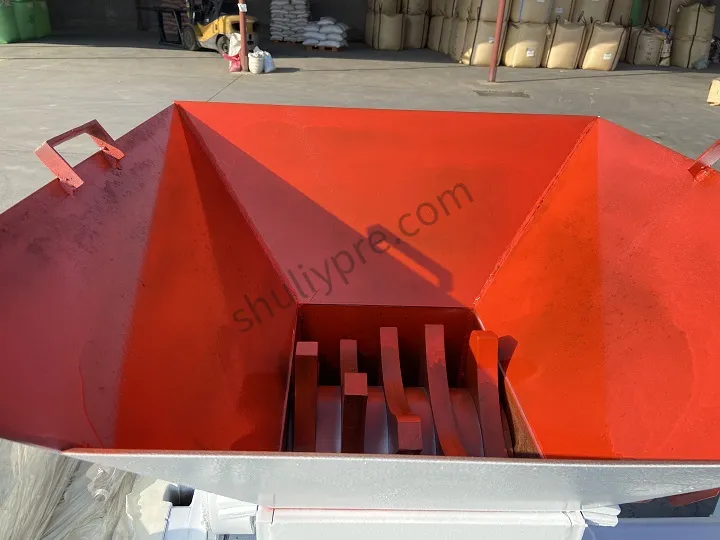 automatic feeding machine