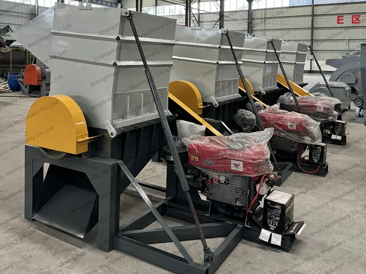 hard plastic crushing machine​