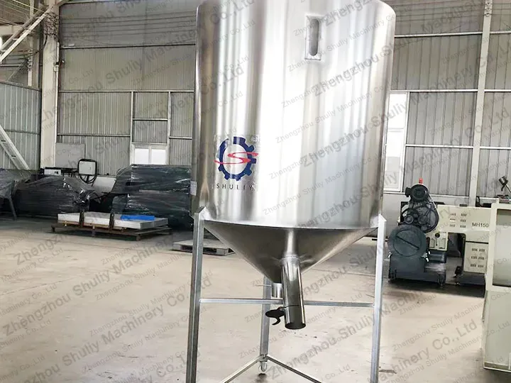 large pellet storage bin