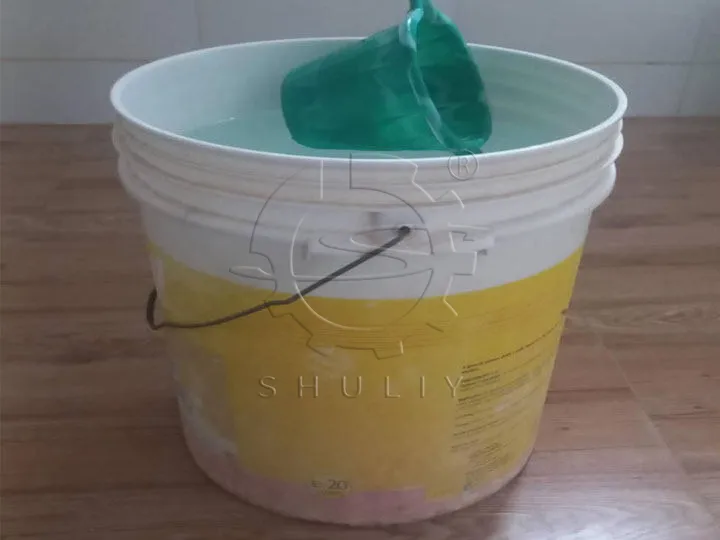 plastic bucket