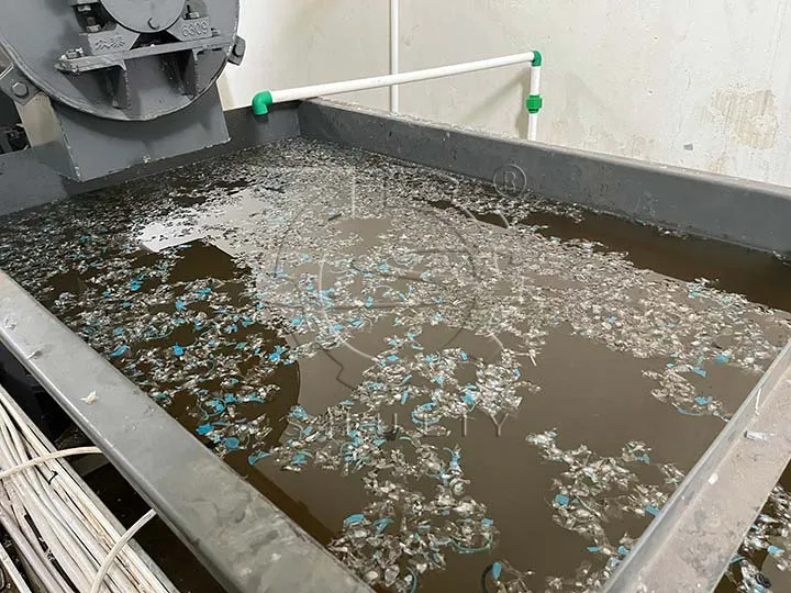 washing system for plastic bottles