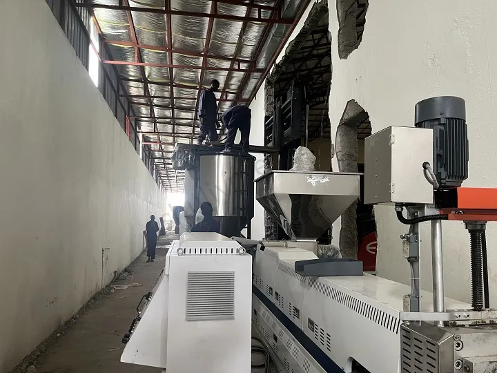 PET bottle washing line are installing in South Sudan plant