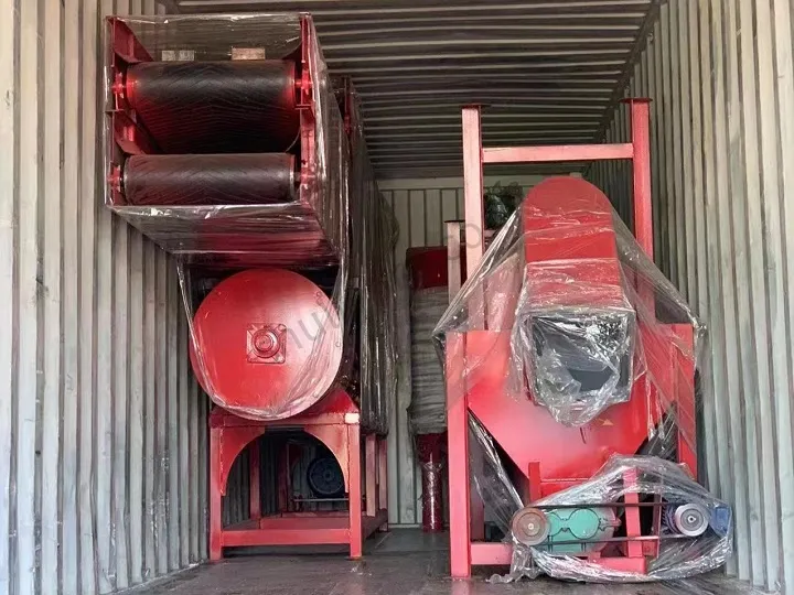 Belt conveyor loaded