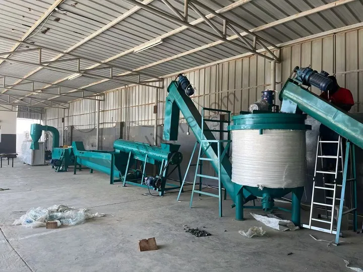 plastic bottle recycling machine suppliers